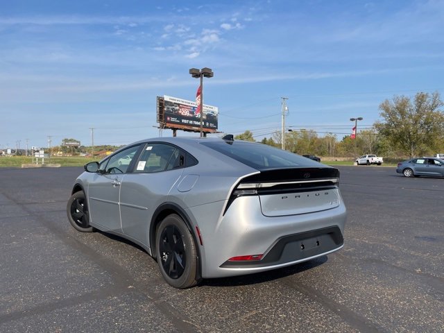 New 2026 Toyota Prius Plug-In Hybrid image 3