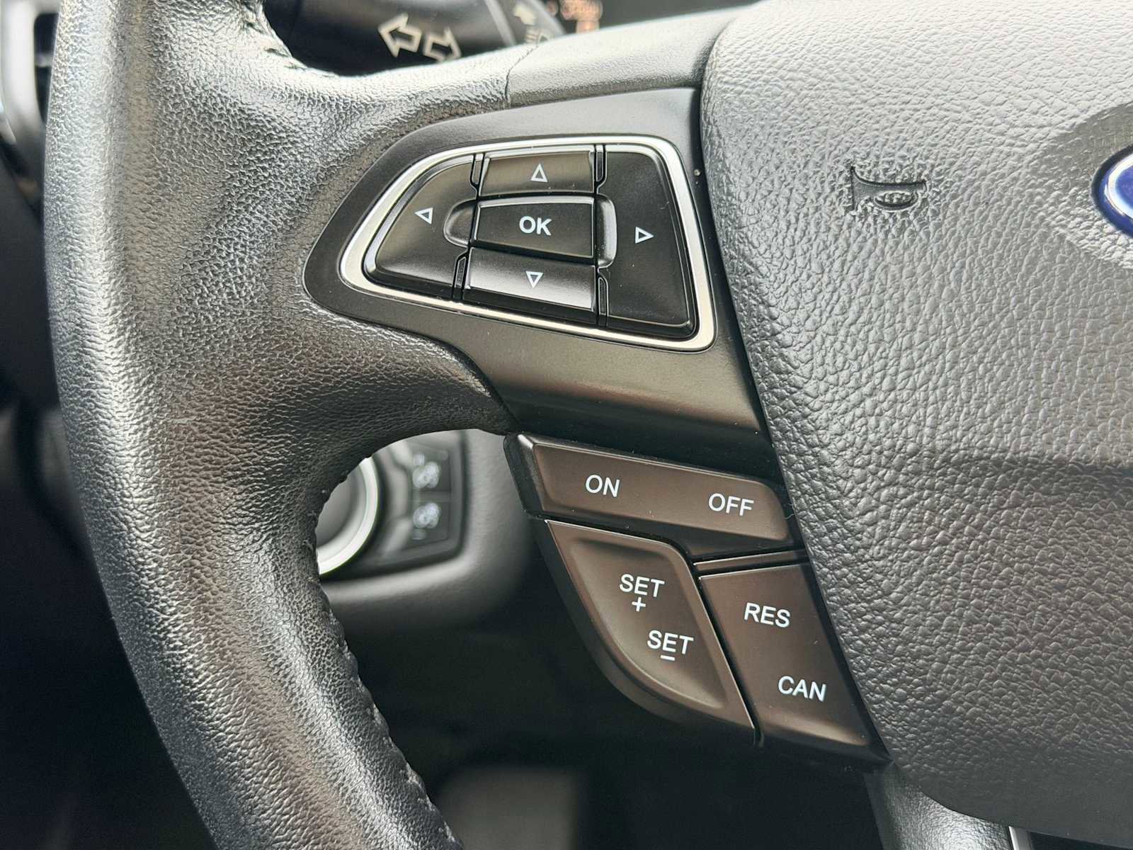 Used 2018 Ford Escape Titanium image 25