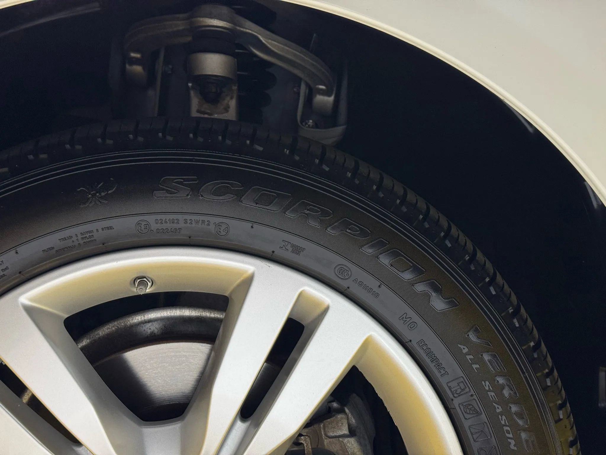 Used 2015 Mercedes-Benz ML 350 4MATIC w/ Premium 1 Package image 11