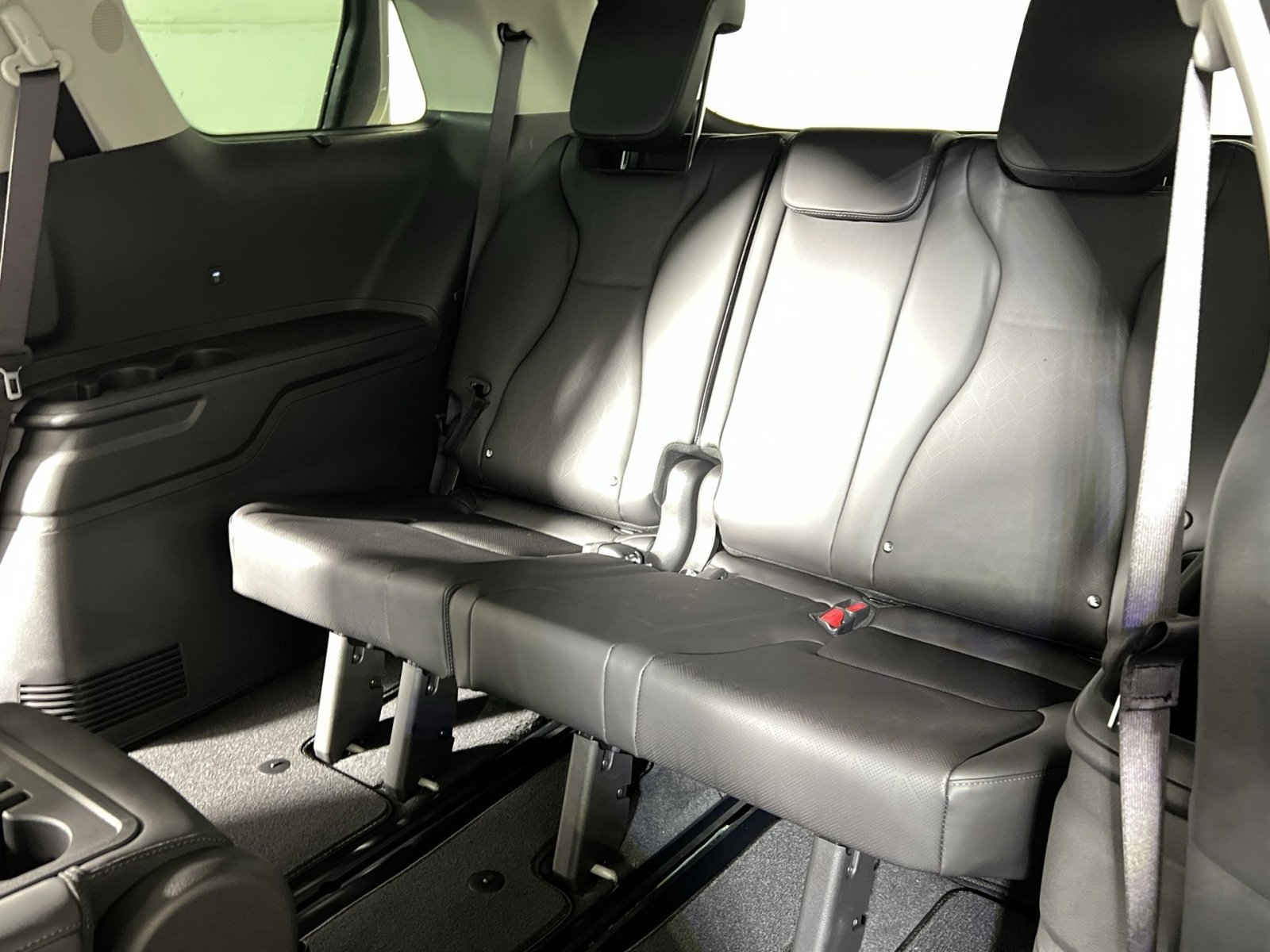 New 2026 Kia Carnival SX w/ SX Dark Edition Package image 24