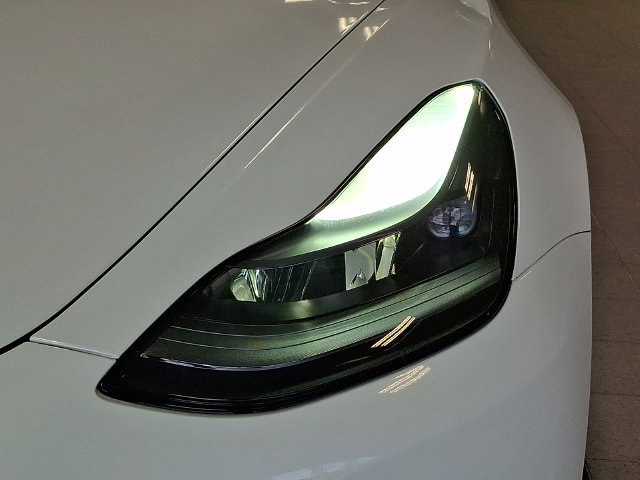 Used 2023 Tesla Model 3 Standard Range RWD image 30