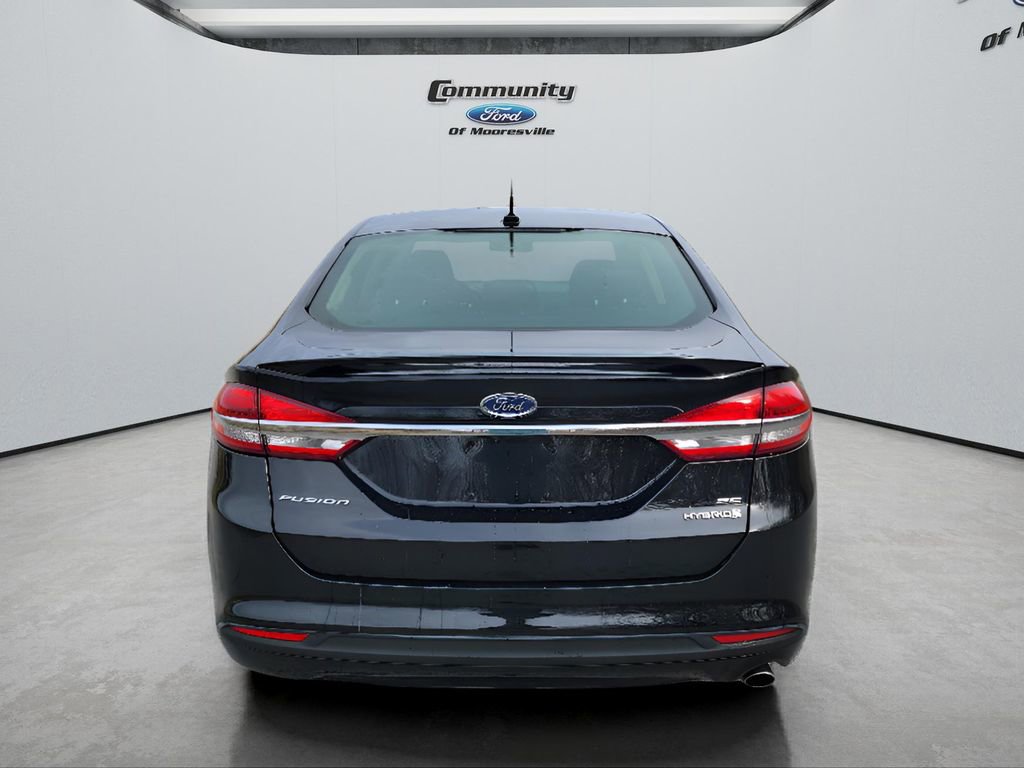 Used 2018 Ford Fusion SE w/ Equipment Group 601A image 8