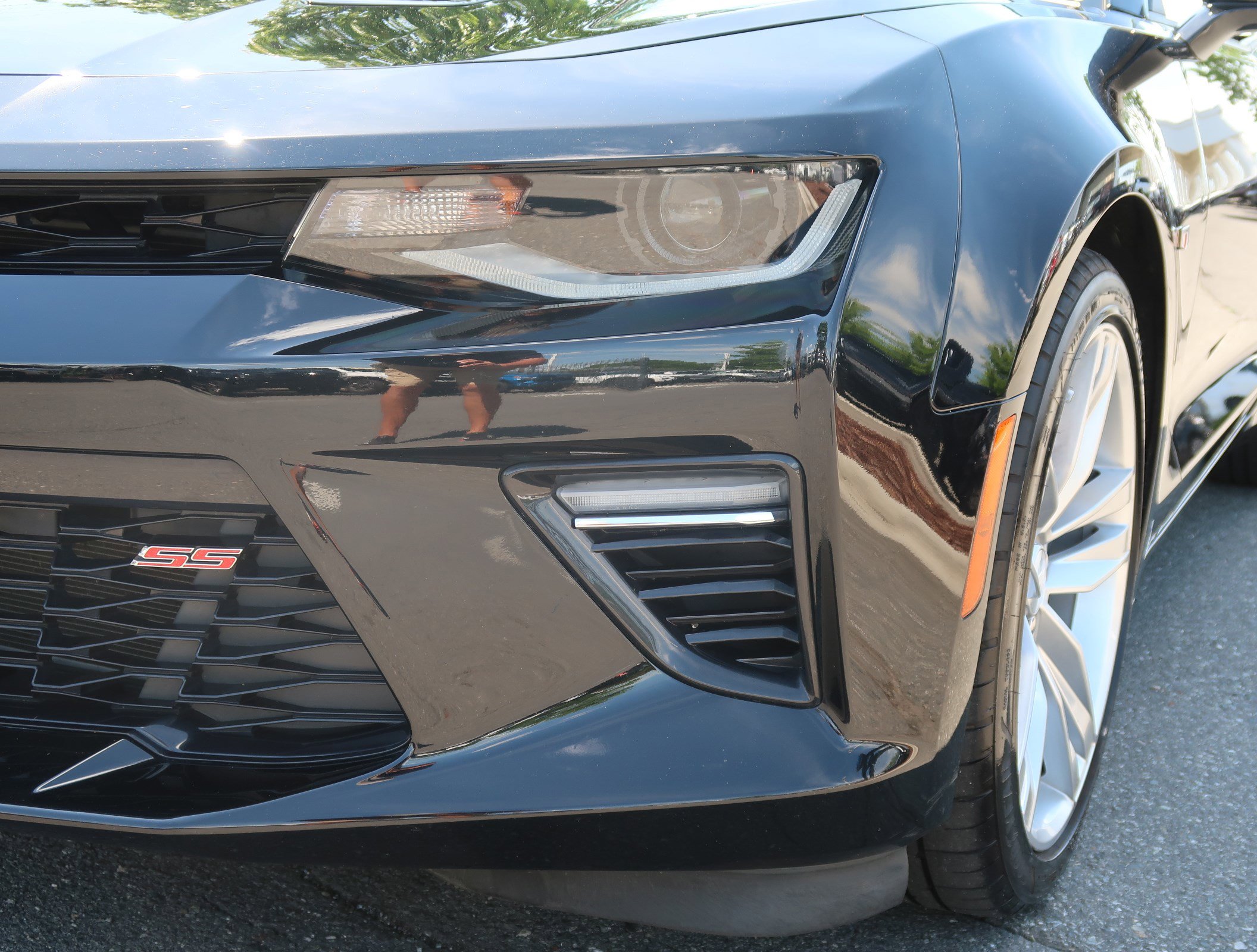 Used 2017 Chevrolet Camaro SS RWD image 6