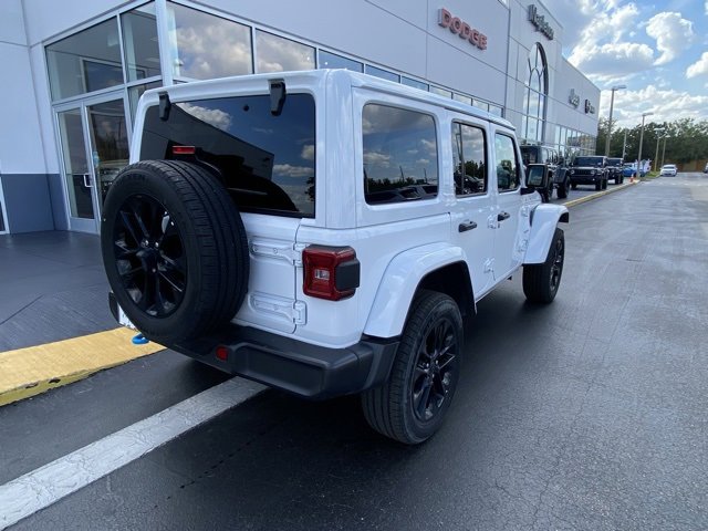 Used 2024 Jeep Wrangler Unlimited Sahara image 8
