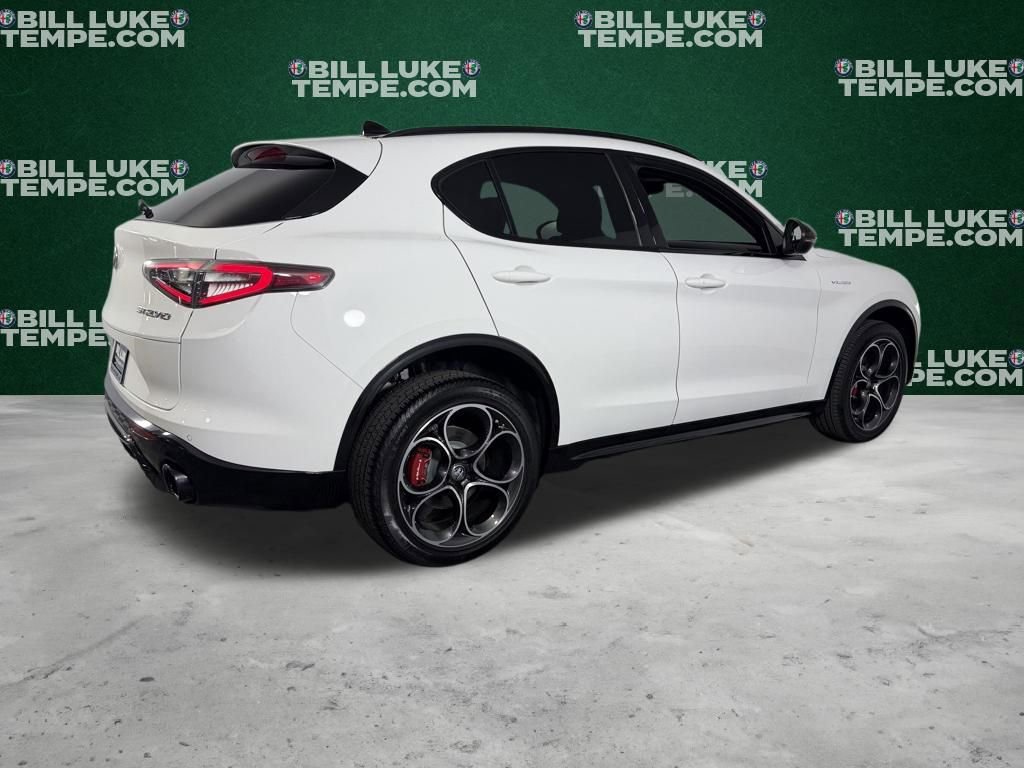 Used 2025 Alfa Romeo Stelvio Sprint w/ Veloce Package AWD/4WD image 5