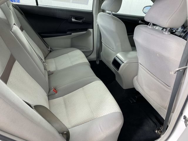 Used 2012 Toyota Camry LE FWD image 12