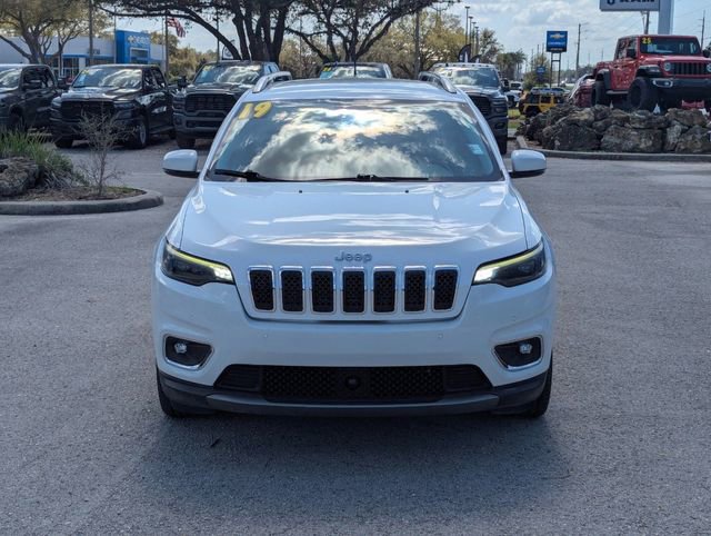 Used 2019 Jeep Cherokee Limited w/ Technology Group FWD image 12