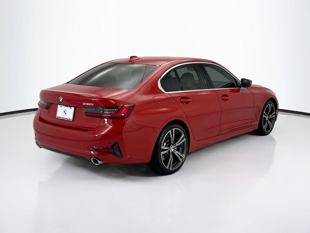 Used 2022 BMW 330i Sedan w/ Premium Package 2 RWD image 5