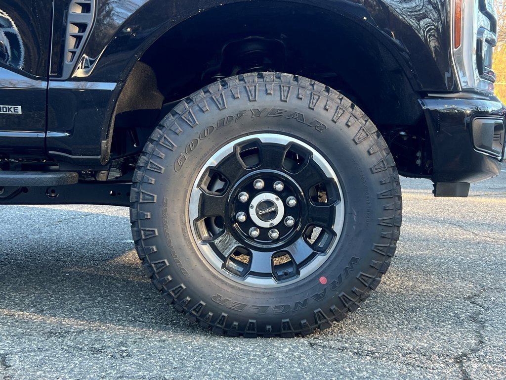 New 2026 Ford F250 XLT w/ XLT Premium Package image 8