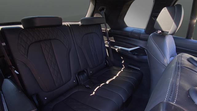 Used 2021 BMW X7 xDrive40i w/ M Sport Package image 24