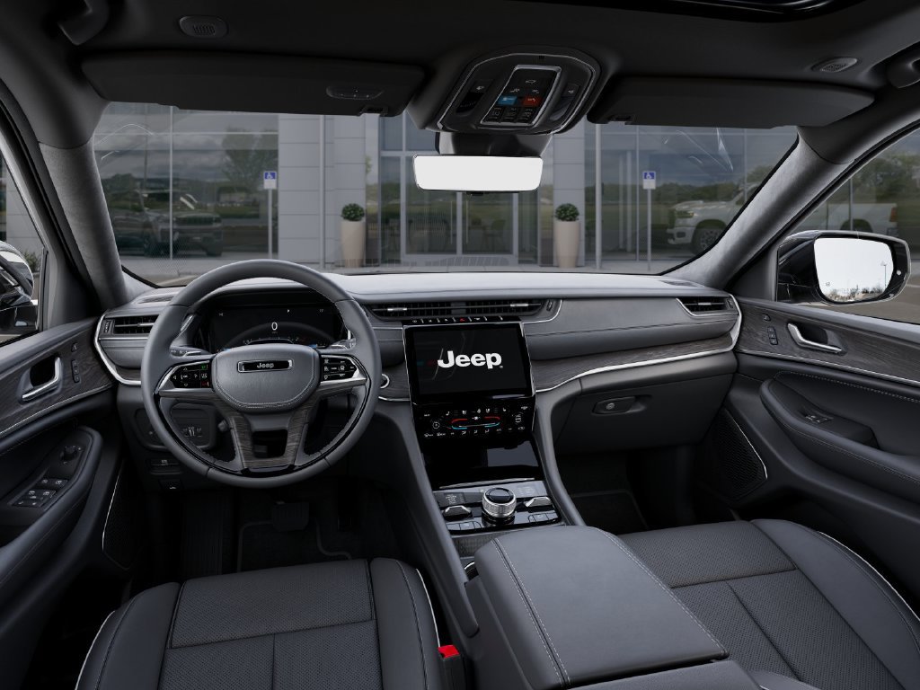 New 2025 Jeep Grand Cherokee Overland w/ Adv Protech Group III AWD/4WD image 15