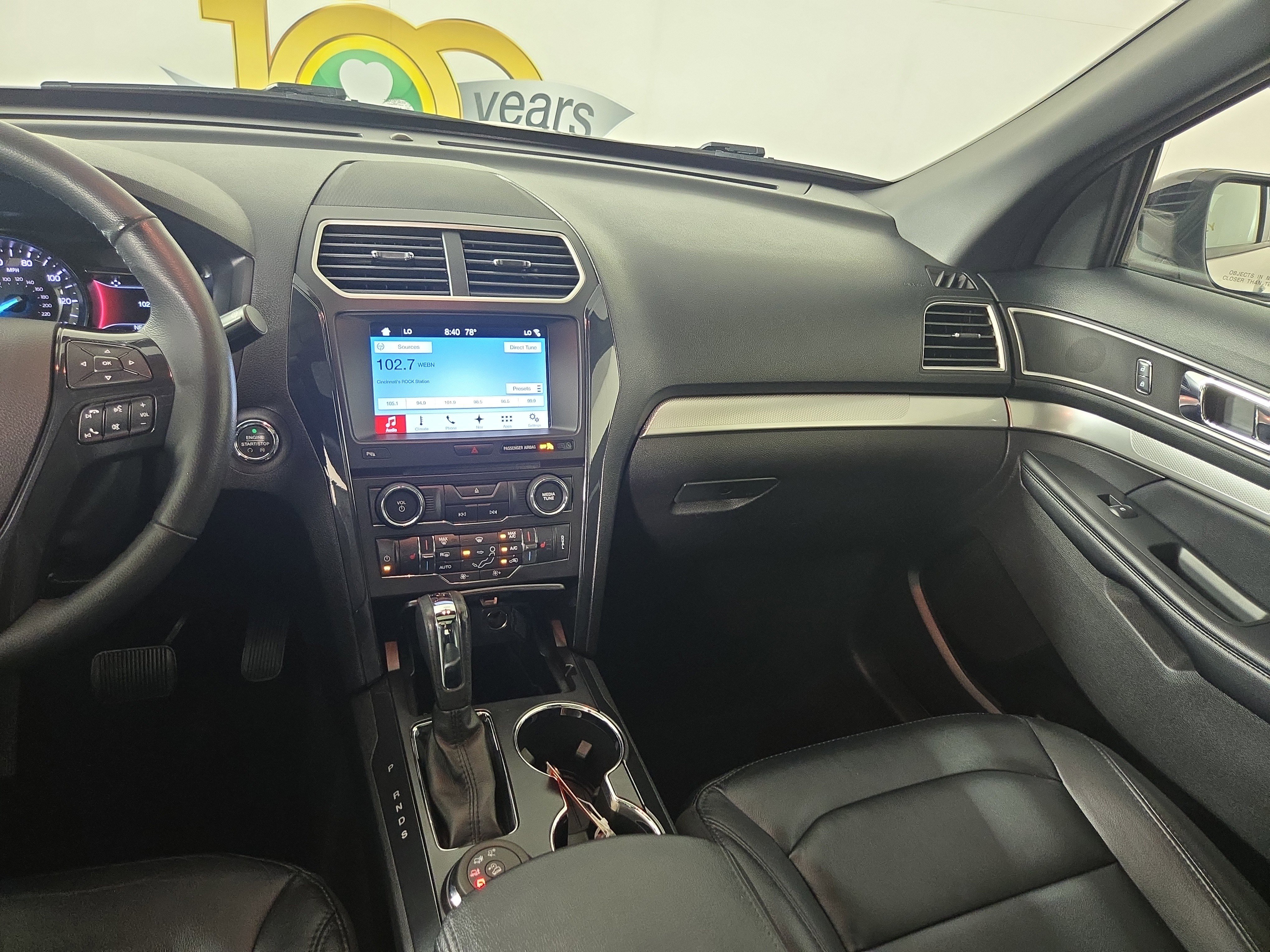 Used 2017 Ford Explorer XLT w/ Equipment Group 202A AWD/4WD image 26