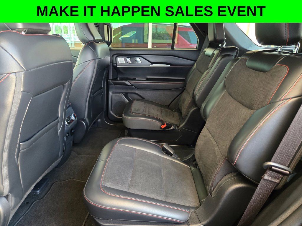 Used 2025 Ford Explorer ST w/ Sun And Sound Package AWD/4WD image 14