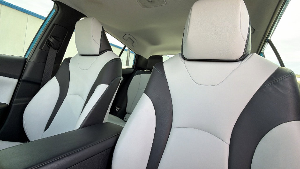 Used 2022 Toyota Prius XLE w/ Advanced Technology Package FWD image 11