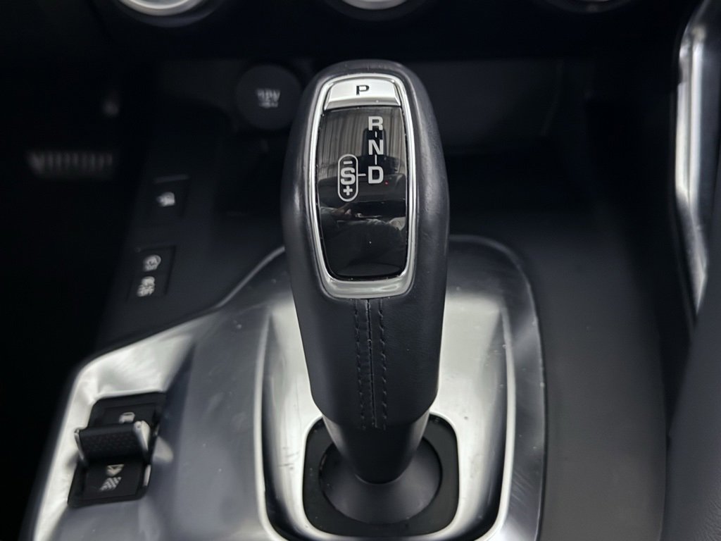 Used 2020 Jaguar E-PACE SE image 38