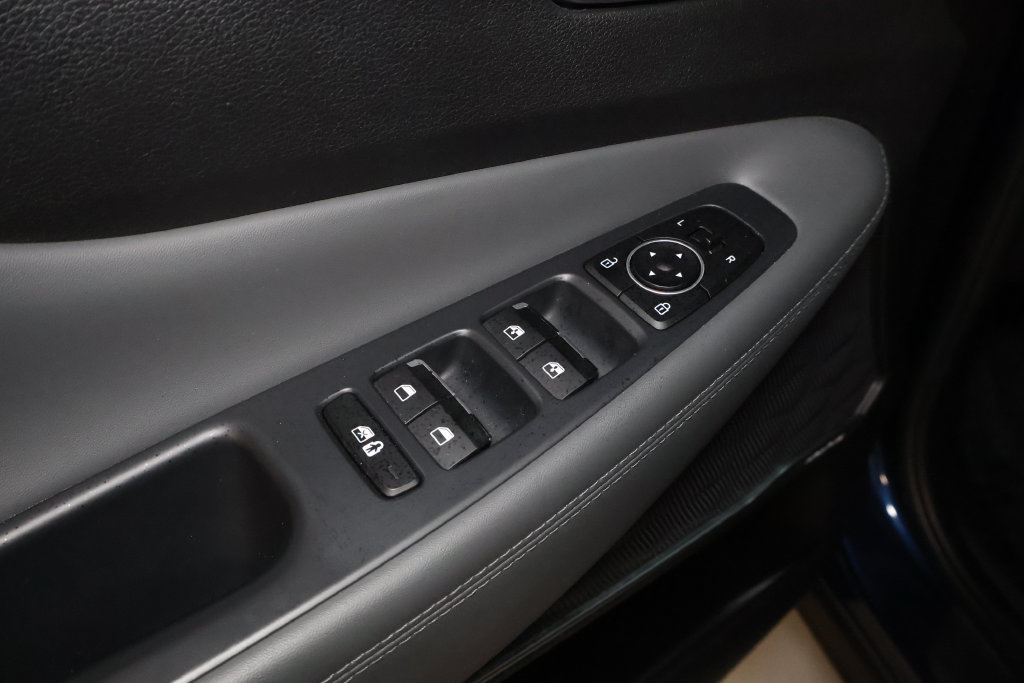 Used 2023 Hyundai Santa Fe SEL w/ Premium Package AWD/4WD image 14