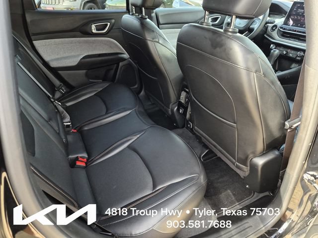 Used 2023 Jeep Compass Latitude AWD/4WD image 16