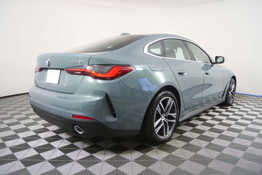 Certified 2025 BMW 430i w/ Premium Package RWD image 4