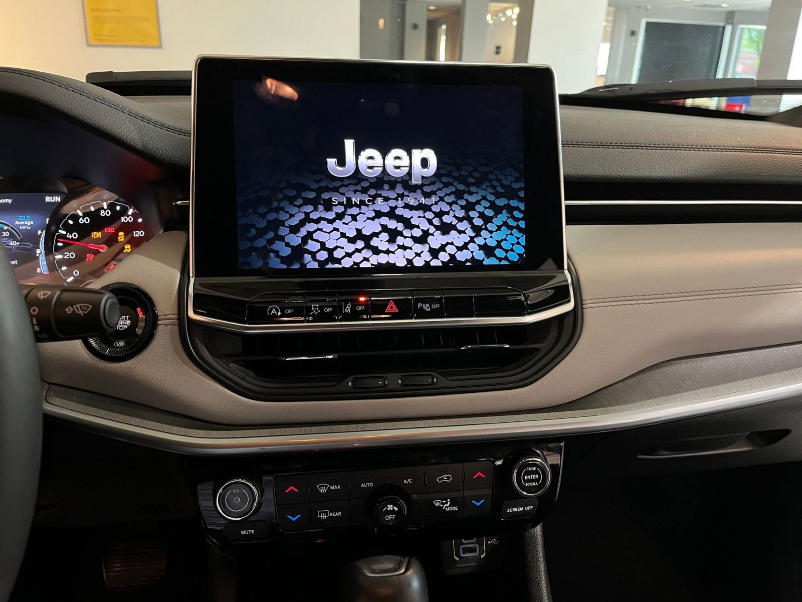 Used 2025 Jeep Compass Limited AWD/4WD image 17