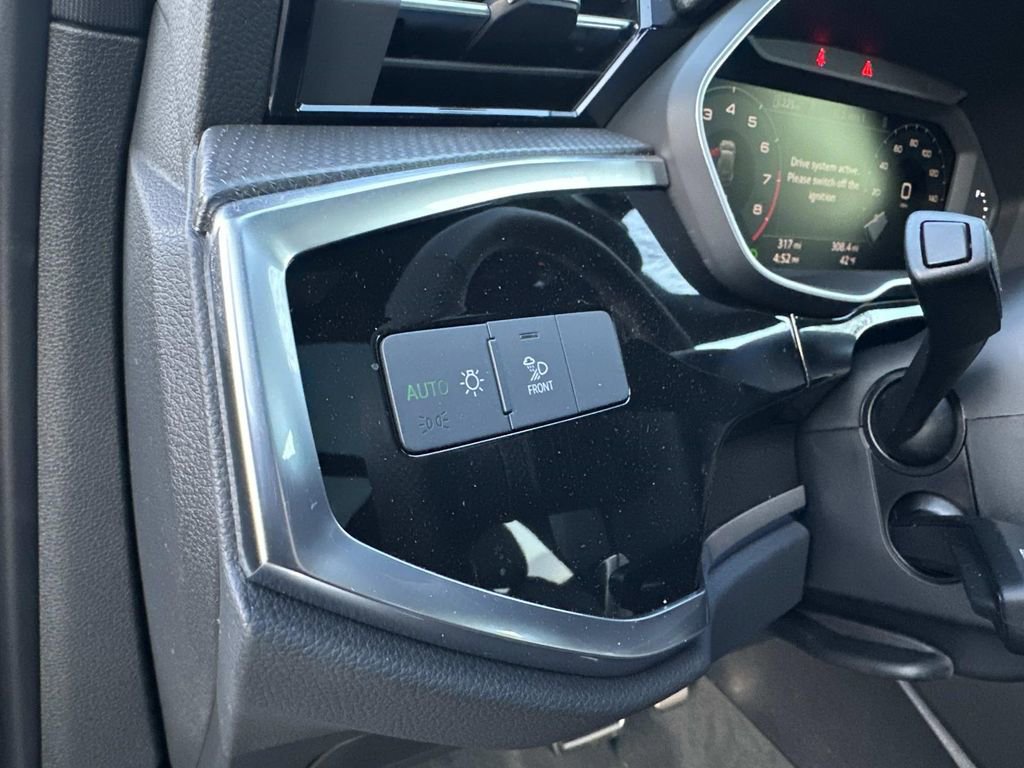New 2025 Audi Q3 2.0T Premium Plus image 15