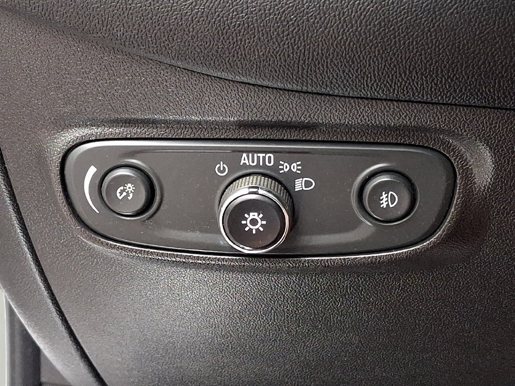 Used 2020 Chevrolet Equinox Premier AWD/4WD image 29