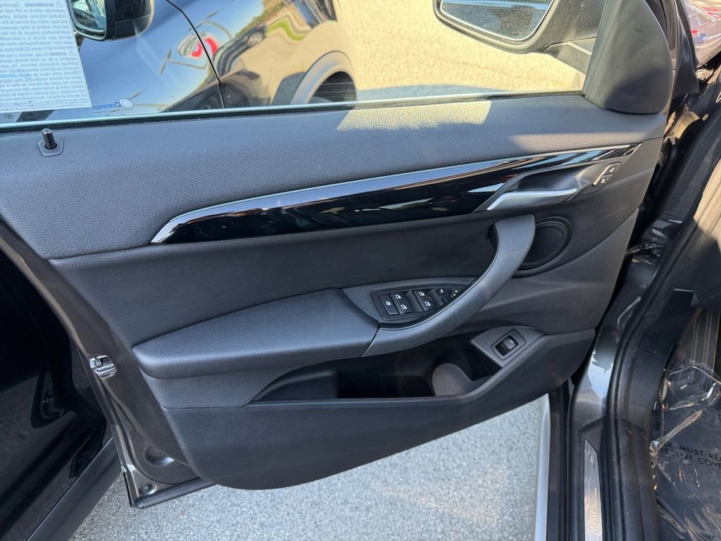 Used 2020 BMW X1 sDrive28i w/ Premium Package image 12