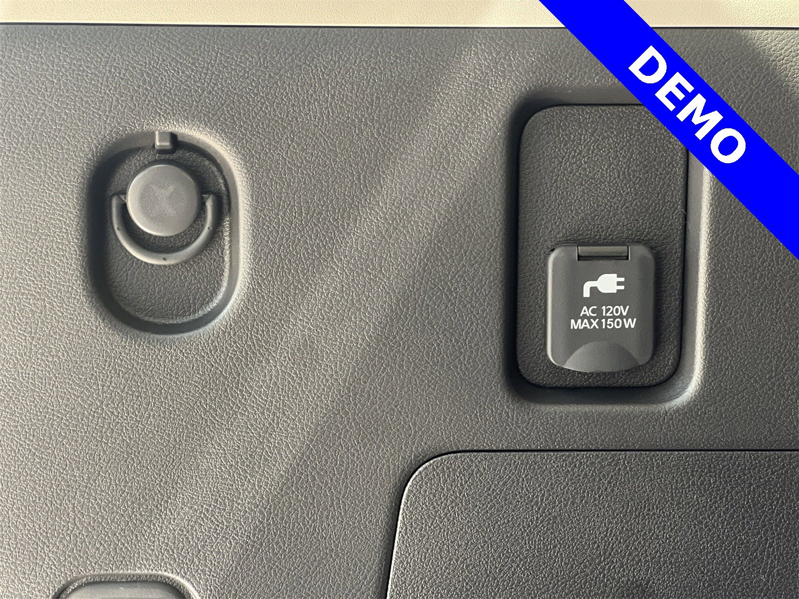 New 2025 Nissan Armada Platinum Reserve image 31