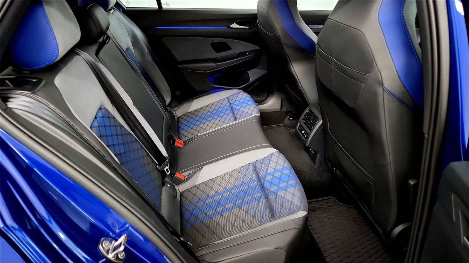 Used 2025 Volkswagen Golf R Black Edition image 29