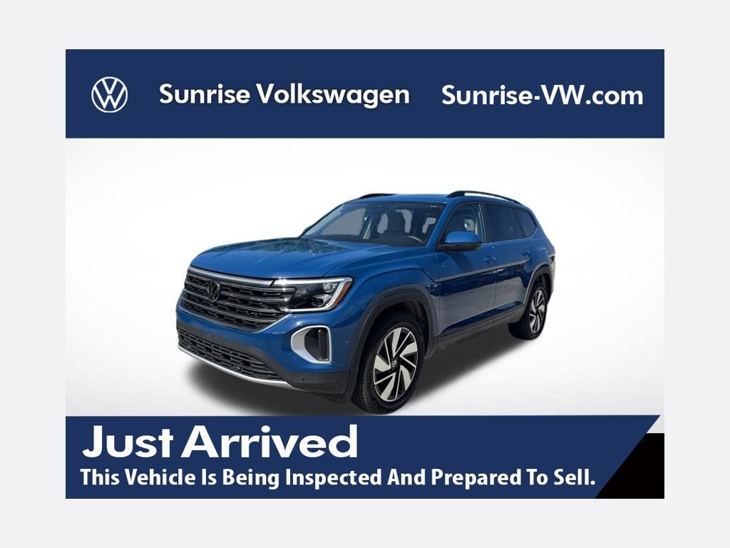 Used 2025 Volkswagen Atlas SE w/ Panoramic Sunroof Package