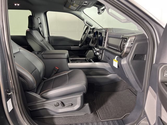 New 2026 Ford F350 Lariat w/ Black Appearance Package AWD/4WD image 13