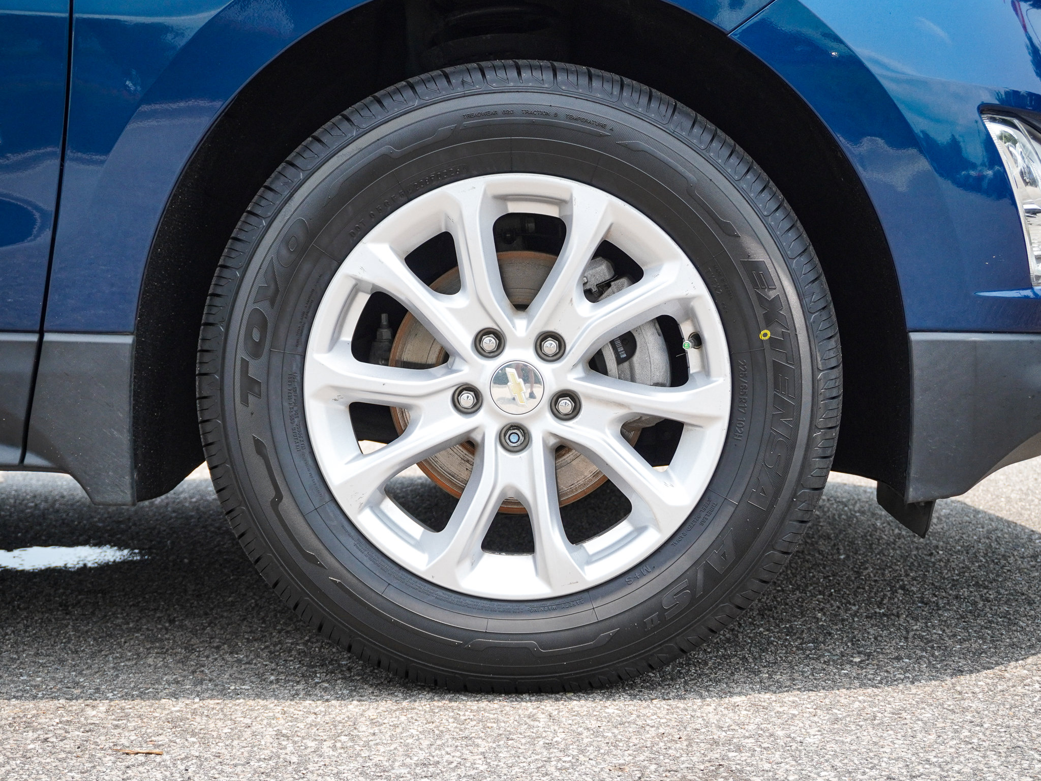 Used 2021 Chevrolet Equinox LT FWD image 13