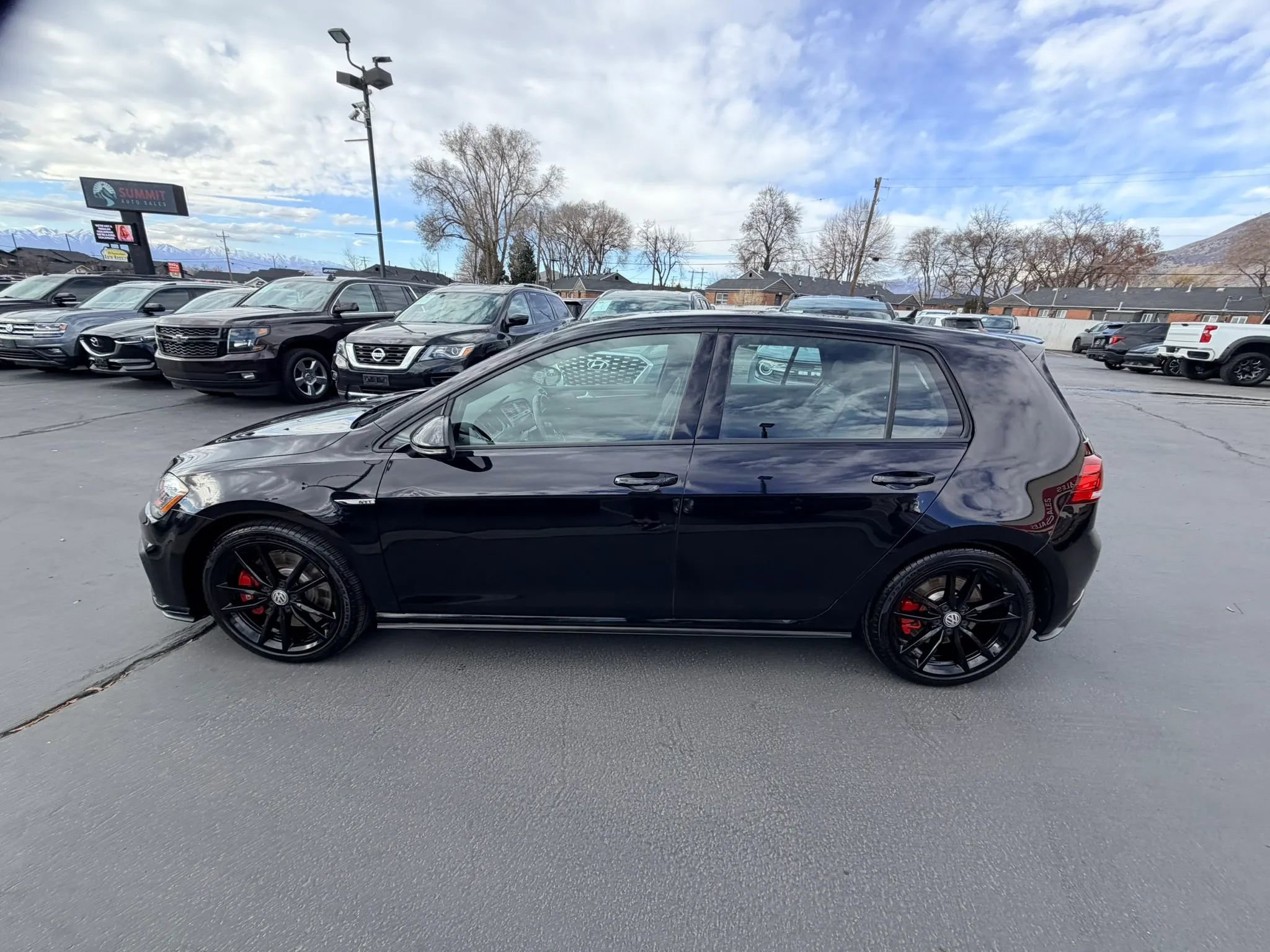 Used 2021 Volkswagen GTI SE image 6