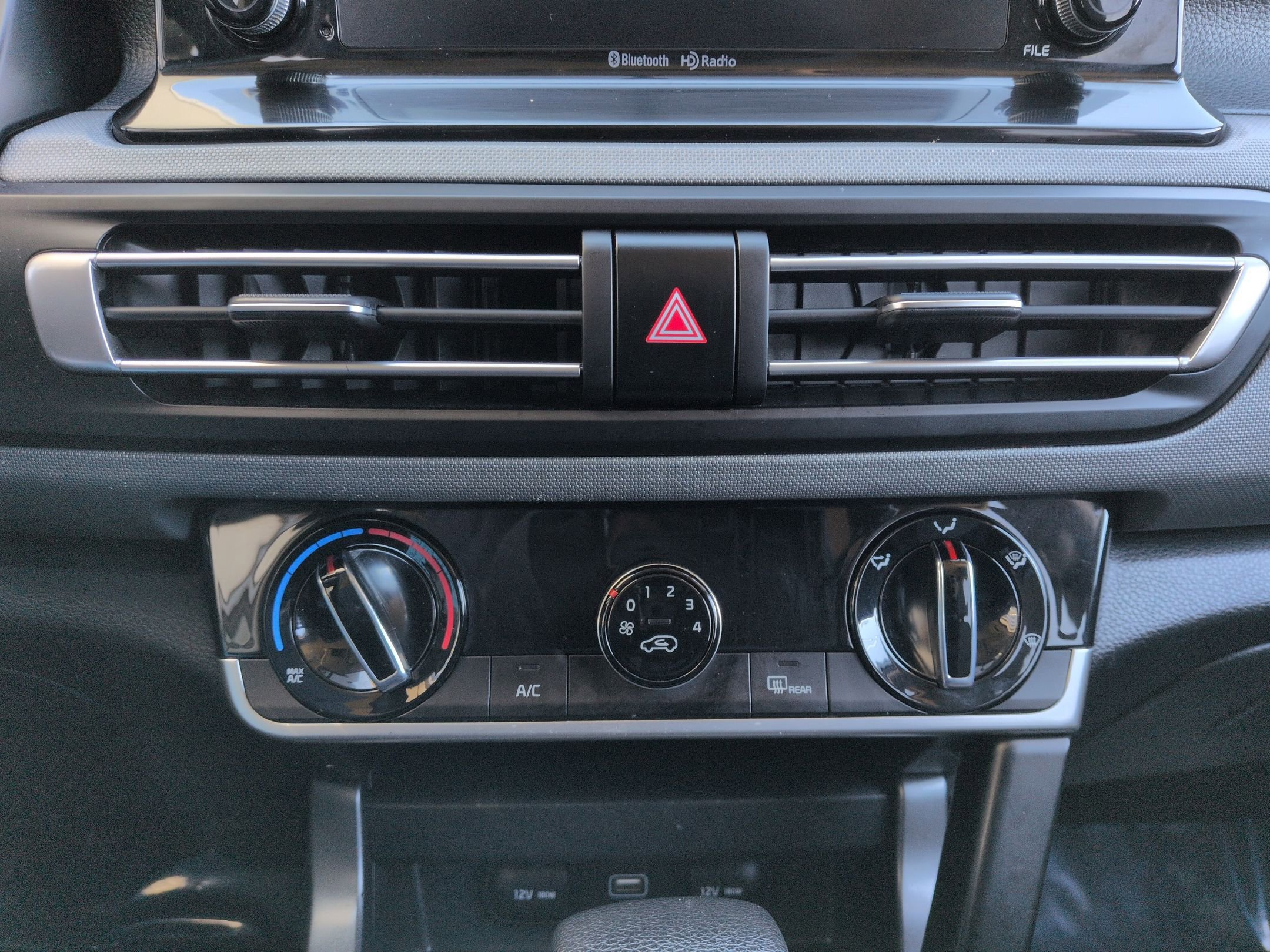 Used 2021 Kia Seltos LX image 19