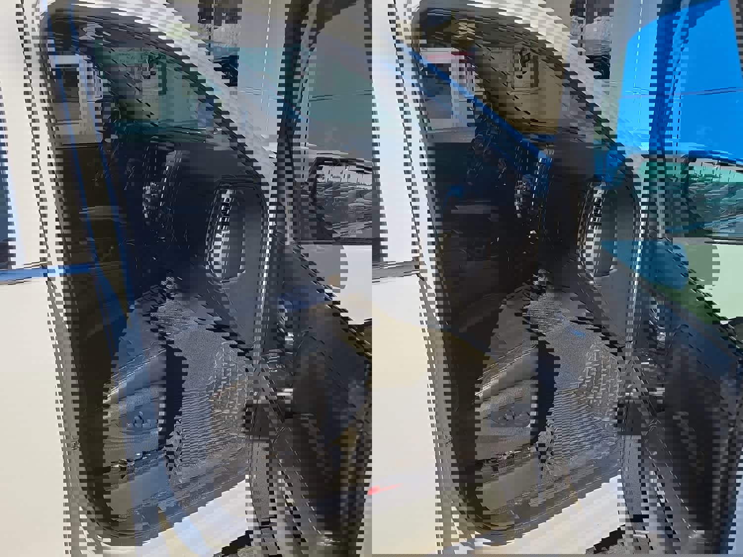 Used 2015 Chevrolet Silverado 1500 LTZ Z71 image 23