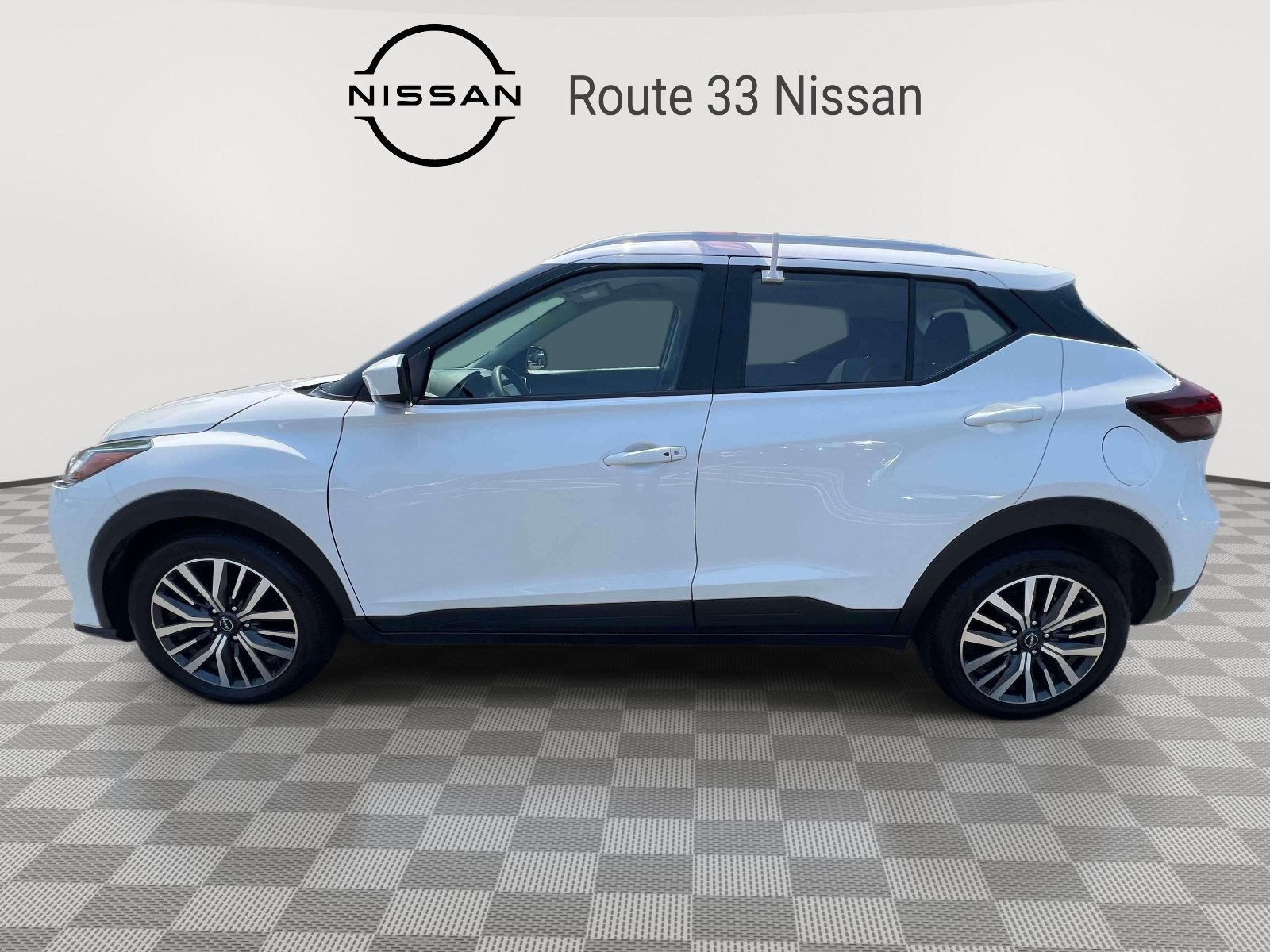 Used 2024 Nissan Kicks SV FWD image 5