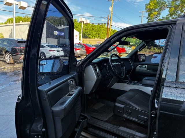 Used 2015 Ford Expedition XLT AWD/4WD image 9