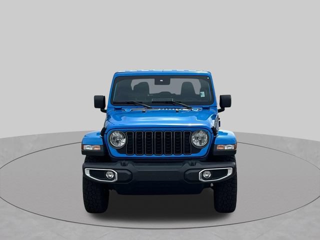 Used 2025 Jeep Gladiator Sport AWD/4WD image 8