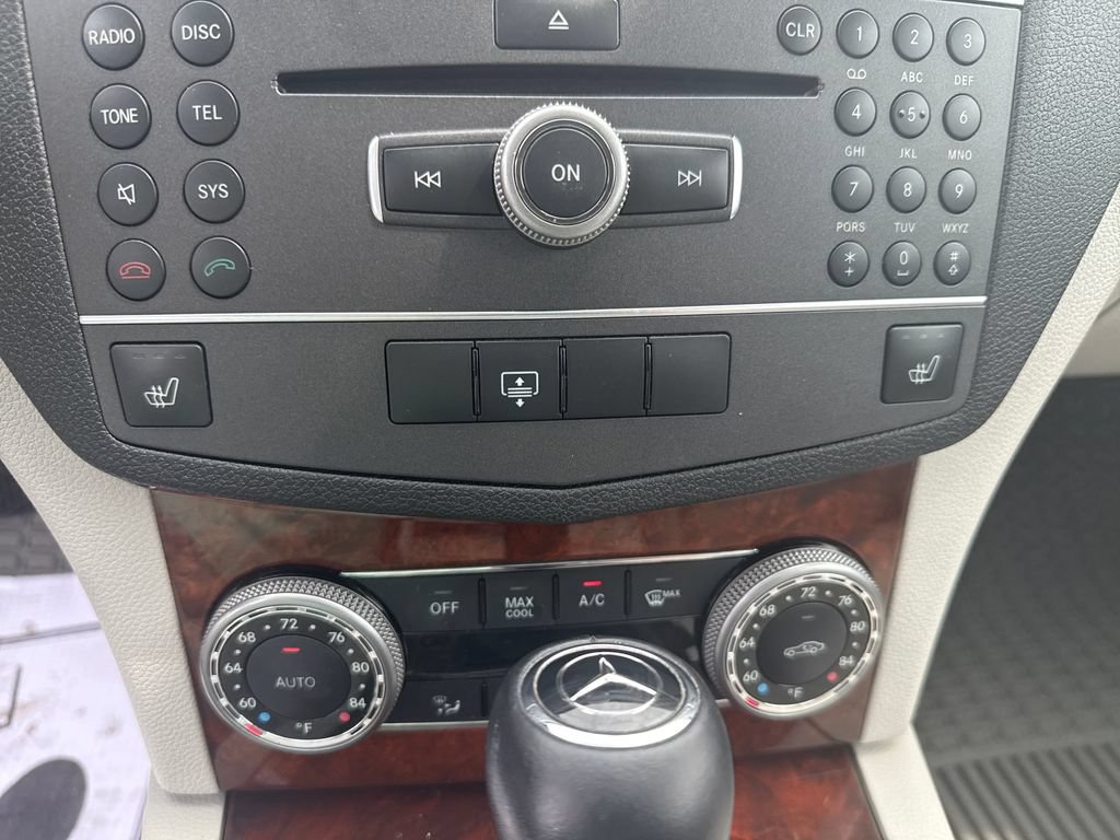 Used 2011 Mercedes-Benz C 300 Sedan image 29