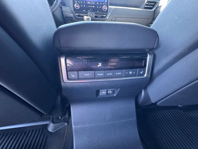Used 2025 Lexus GX 550 w/ Accessory Package (2T) AWD/4WD image 21