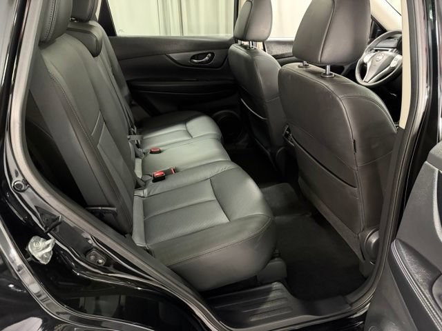 Used 2015 Nissan Rogue SL w/ SL Premium Package AWD/4WD image 10