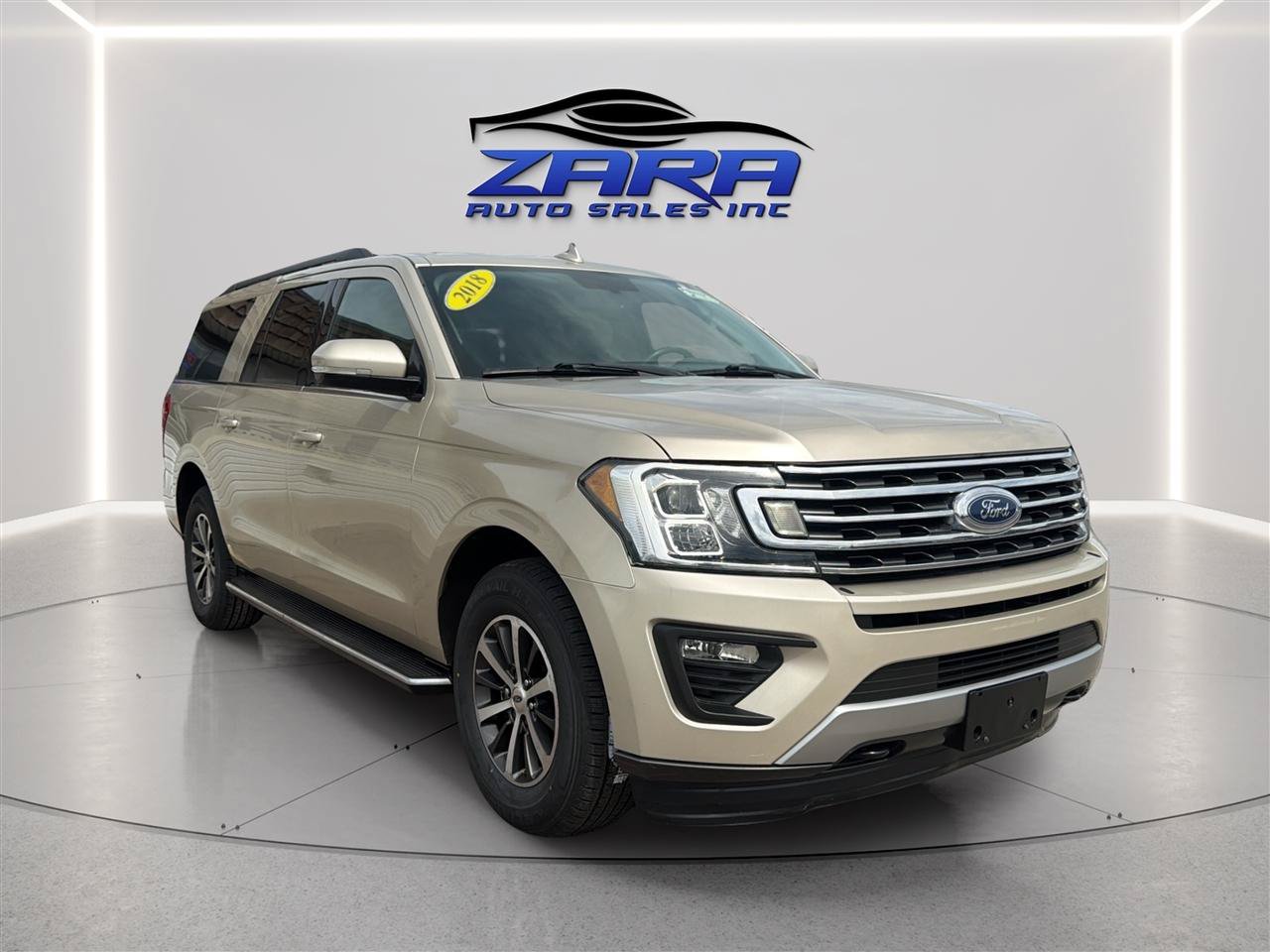 Used 2018 Ford Expedition Max XLT w/ Equipment Group 202A AWD/4WD image 9