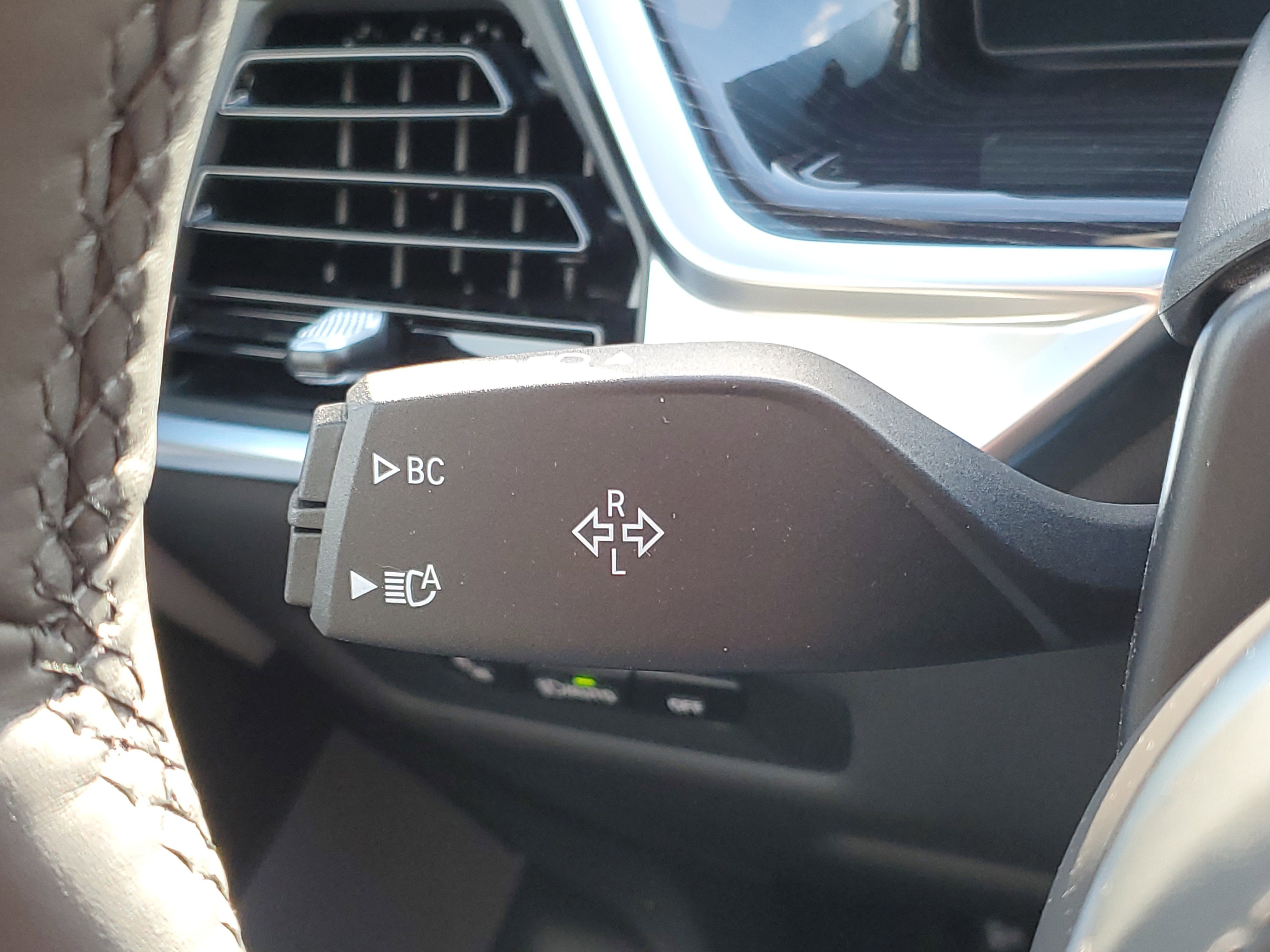 New 2026 BMW X5 xDrive40i w/ M Sport Package image 14