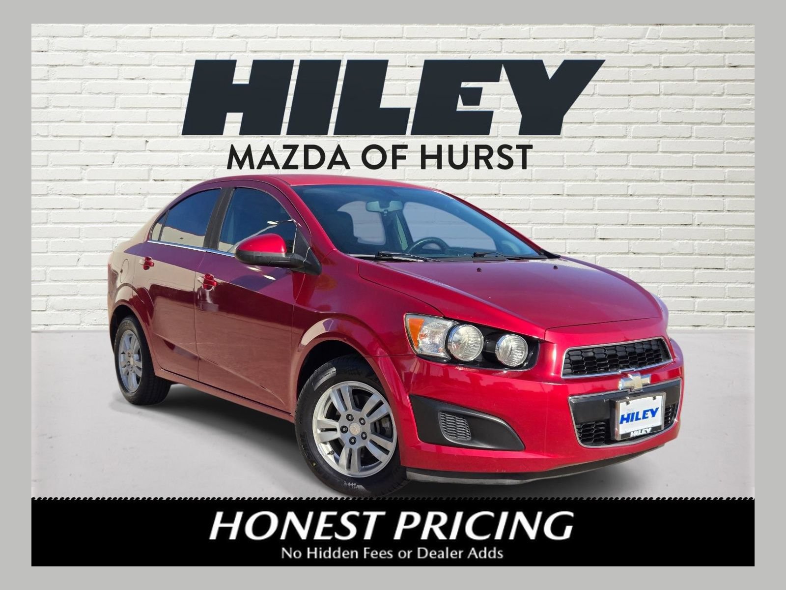 Used 2015 Chevrolet Sonic LT FWD image 1