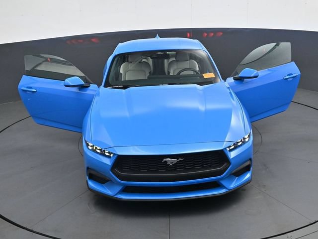 Used 2025 Ford Mustang Premium RWD image 43
