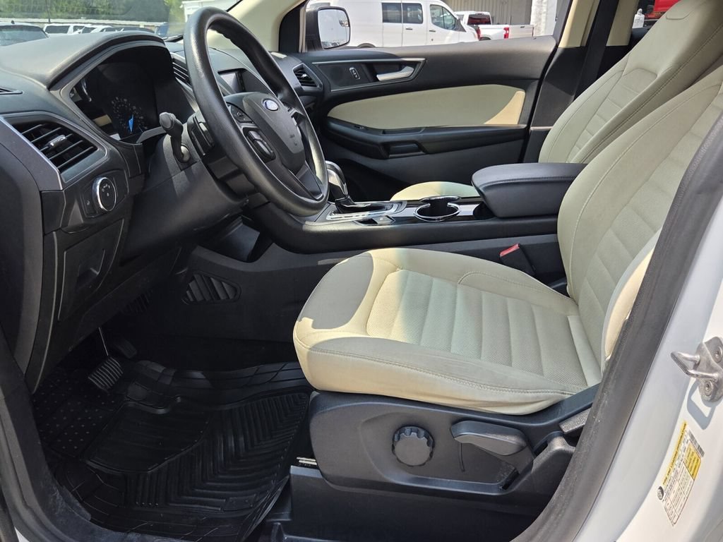 Used 2016 Ford Edge SE FWD image 11