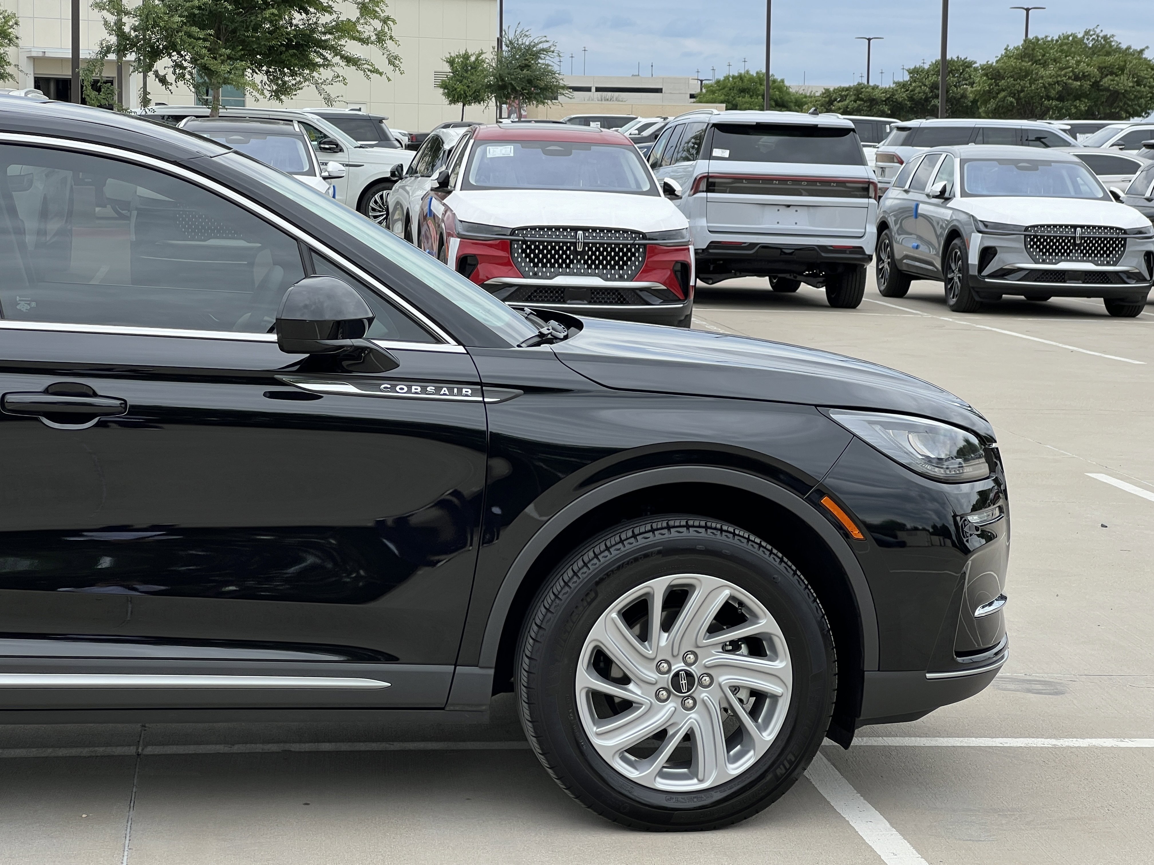 Certified 2024 Lincoln Corsair FWD image 12