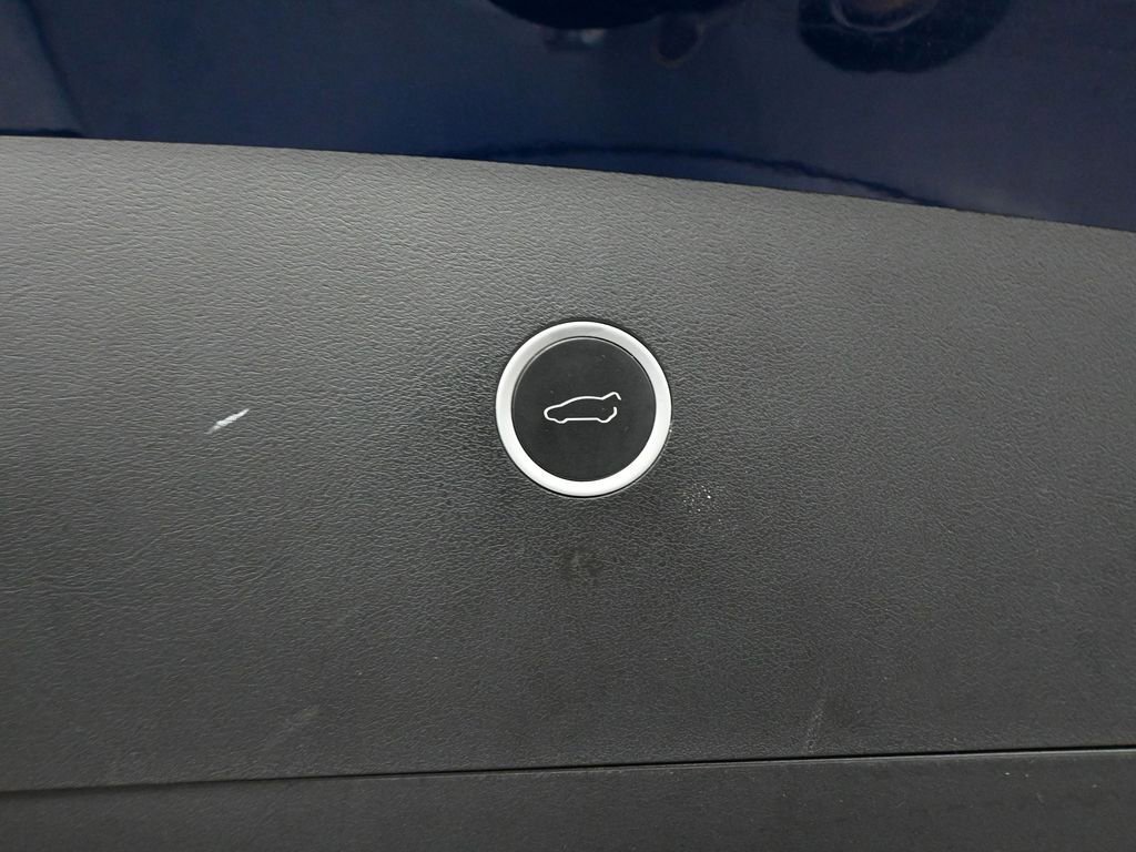 Used 2018 Tesla Model X 100D image 39