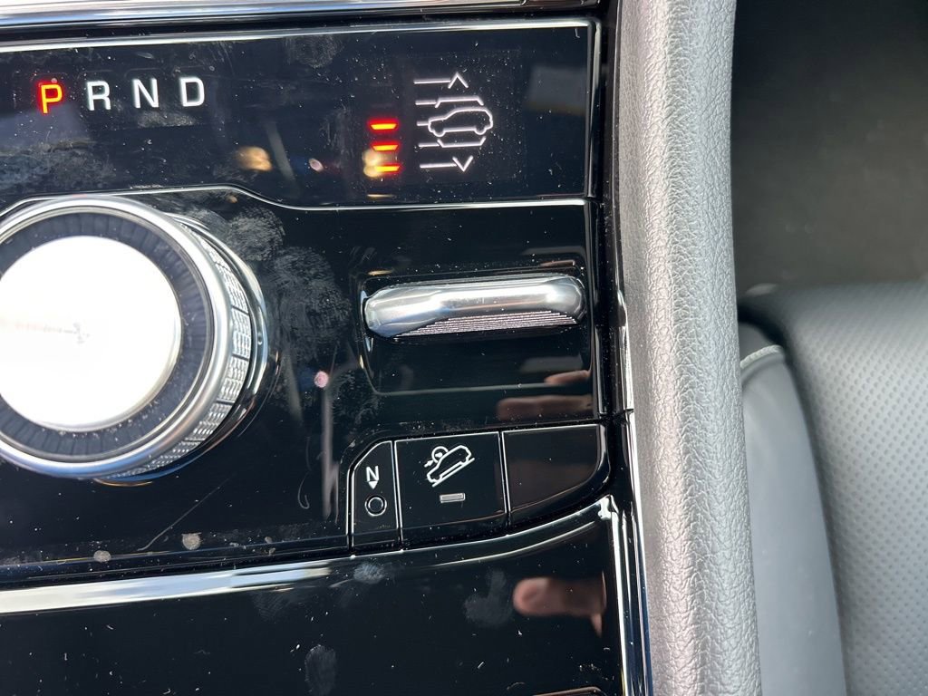New 2025 Jeep Grand Cherokee Overland w/ Luxury Tech Group IV image 43