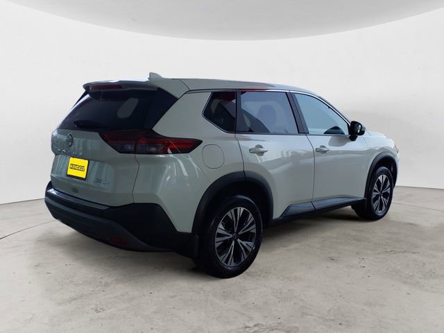 Used 2023 Nissan Rogue SV image 5