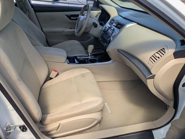 Used 2014 Nissan Altima 2.5 SV FWD image 21
